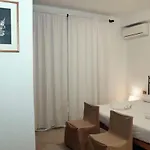 公寓 Casa Mistral By La Via Del Mare Viaggi E Vacanze