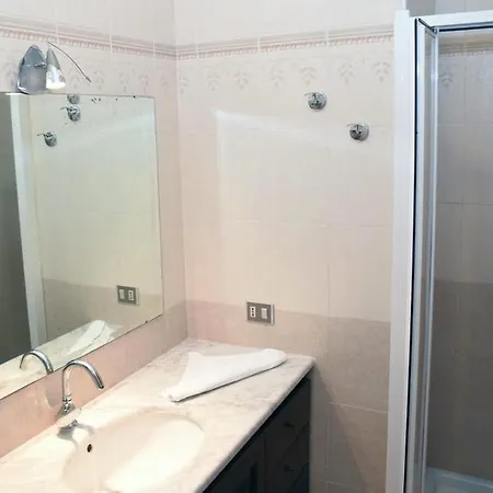 Appartamento Casa Mistral By La Via Del Mare Viaggi E Vacanze