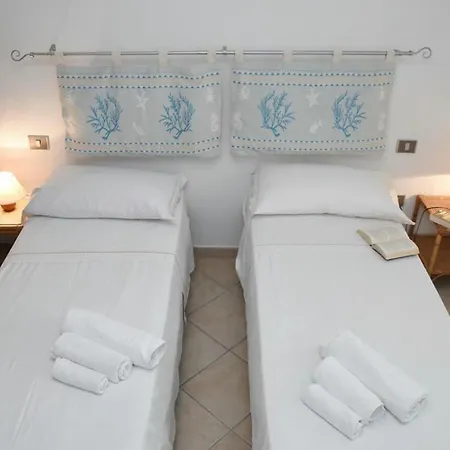Appartamento Casa Mistral By La Via Del Mare Viaggi E Vacanze *