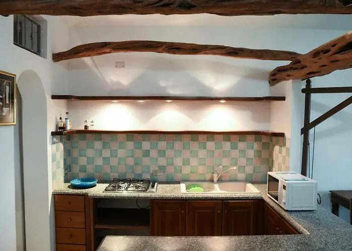 公寓 Casa Mistral By La Via Del Mare Viaggi E Vacanze *